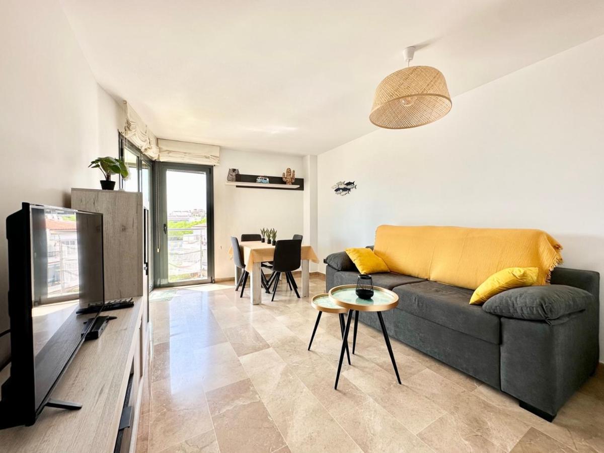 Marina Park Roses Apartman Kültér fotó
