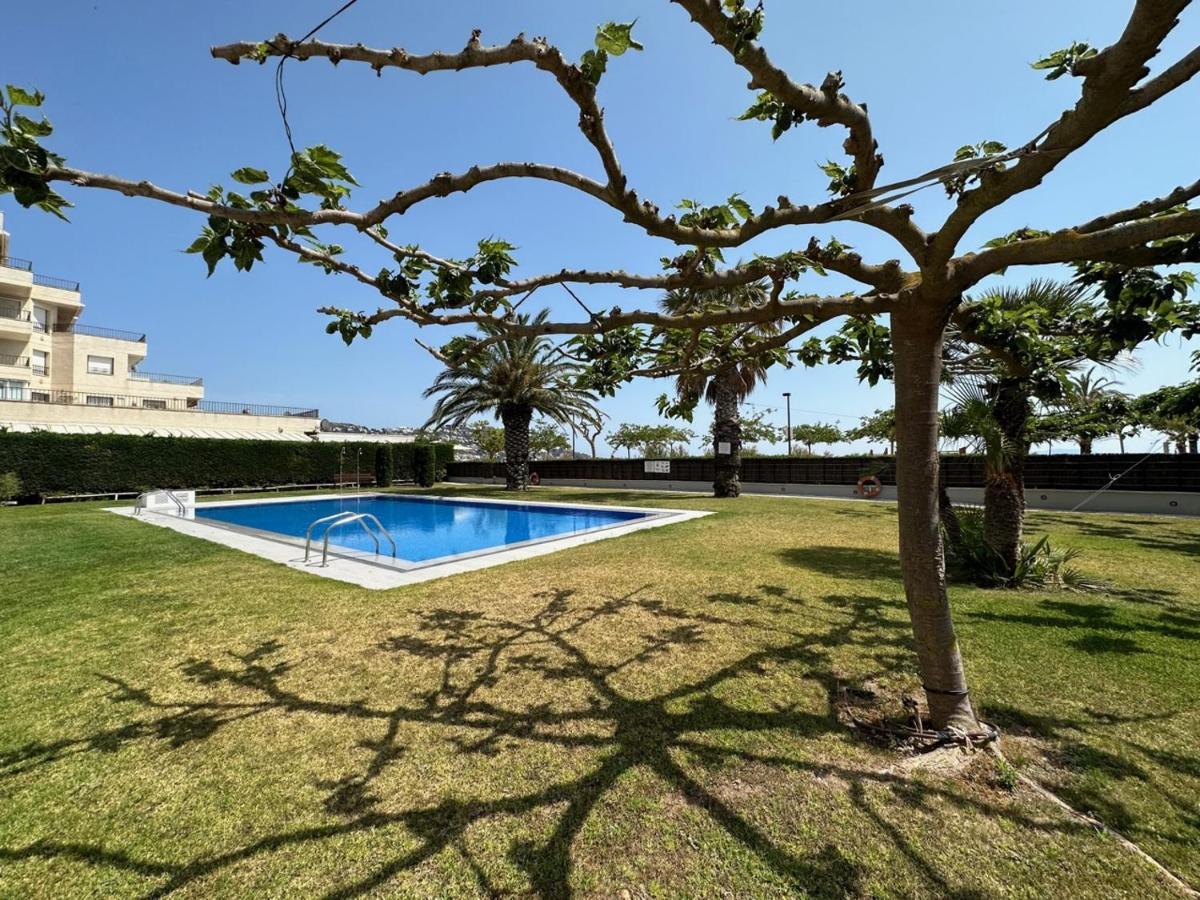 Marina Park Roses Apartman Kültér fotó